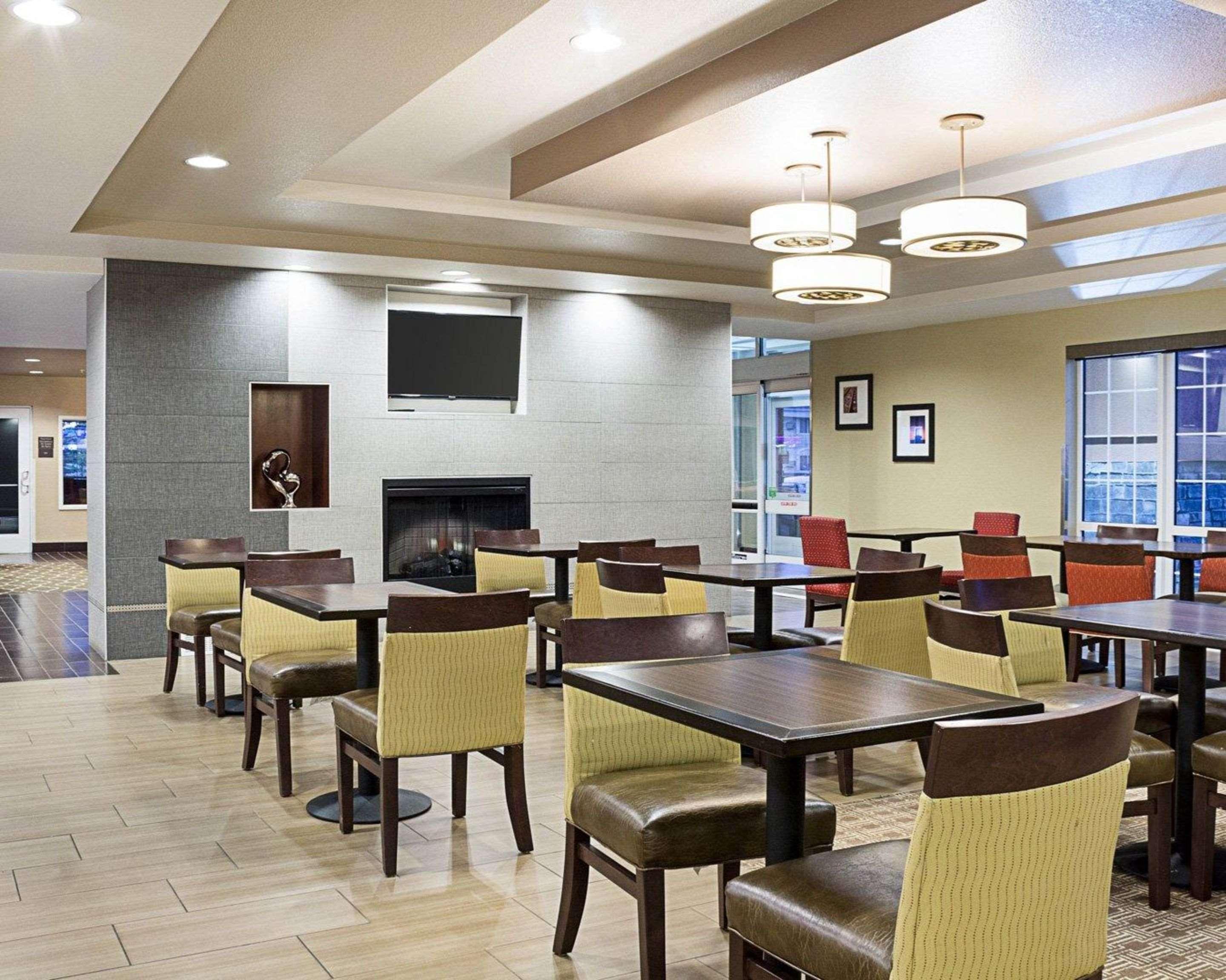 Comfort Suites Minot Eksteriør bilde