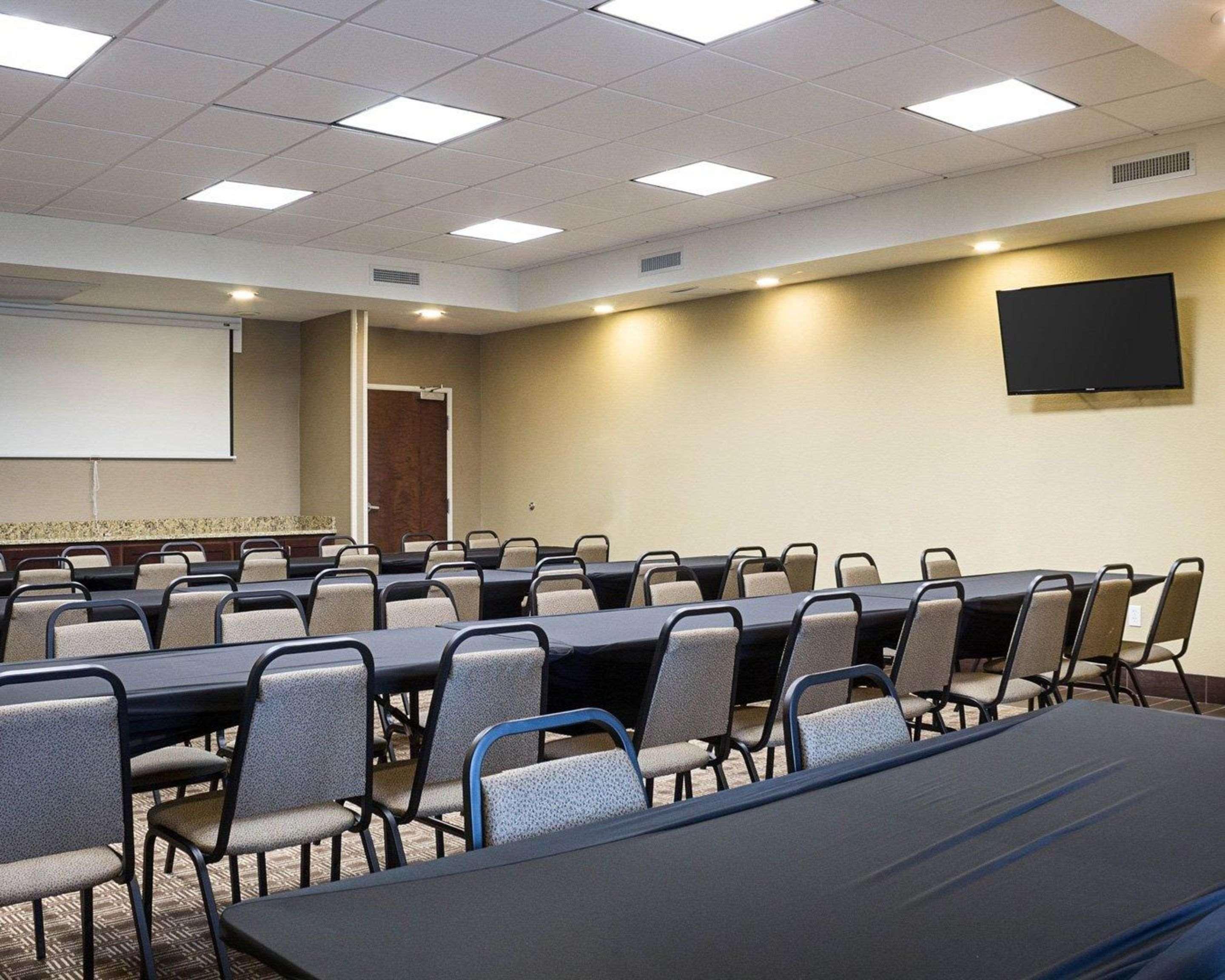 Comfort Suites Minot Eksteriør bilde