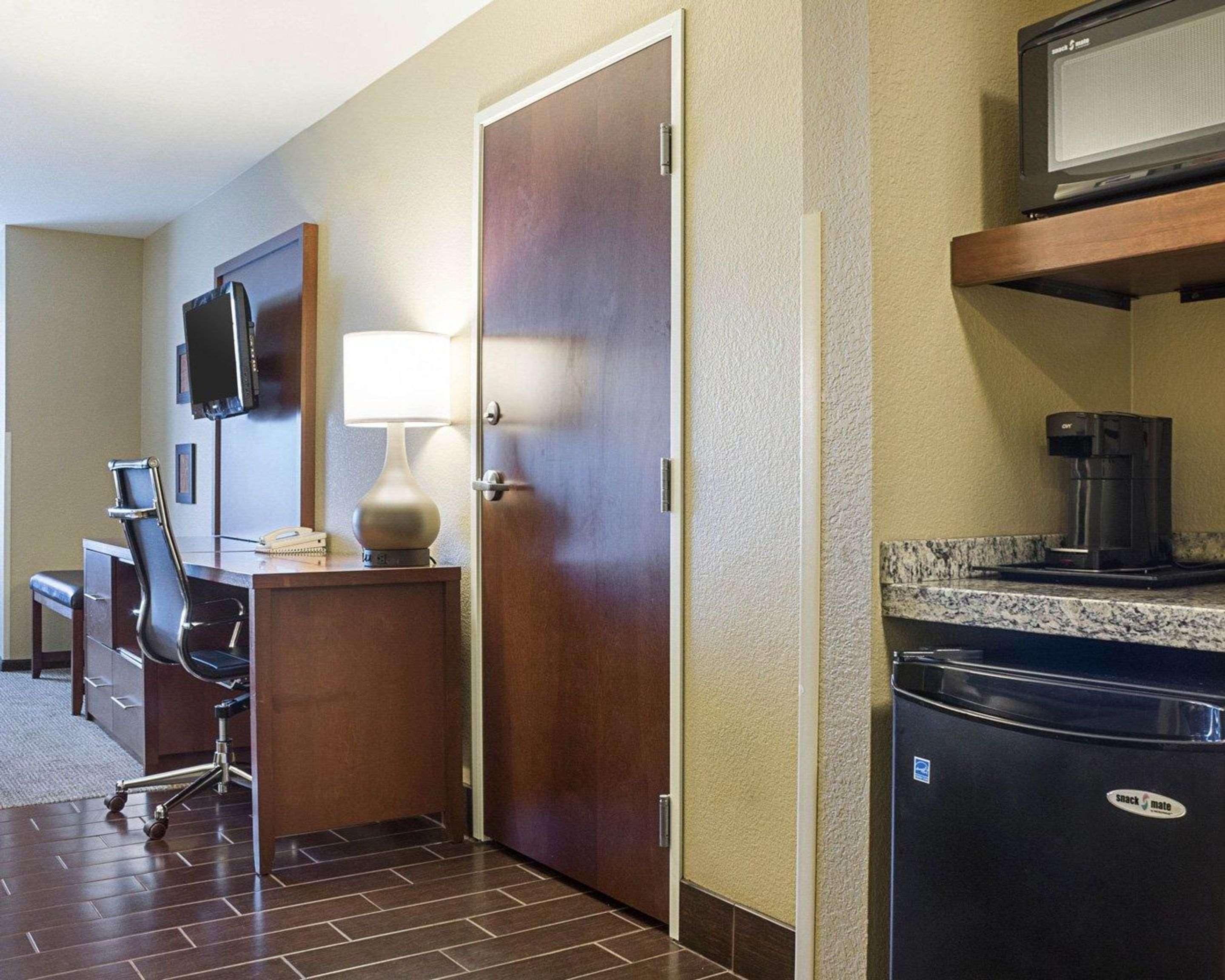 Comfort Suites Minot Eksteriør bilde